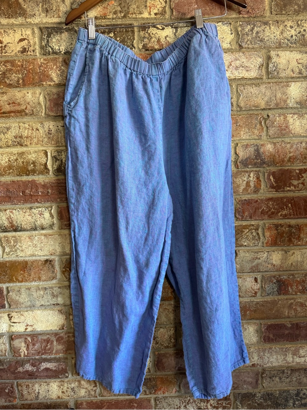 Flax ladies pull on linen pants in the ocean color way